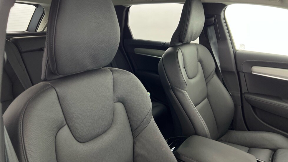 Used Volvo V90 2025 for sale - 76507683: Photo 38