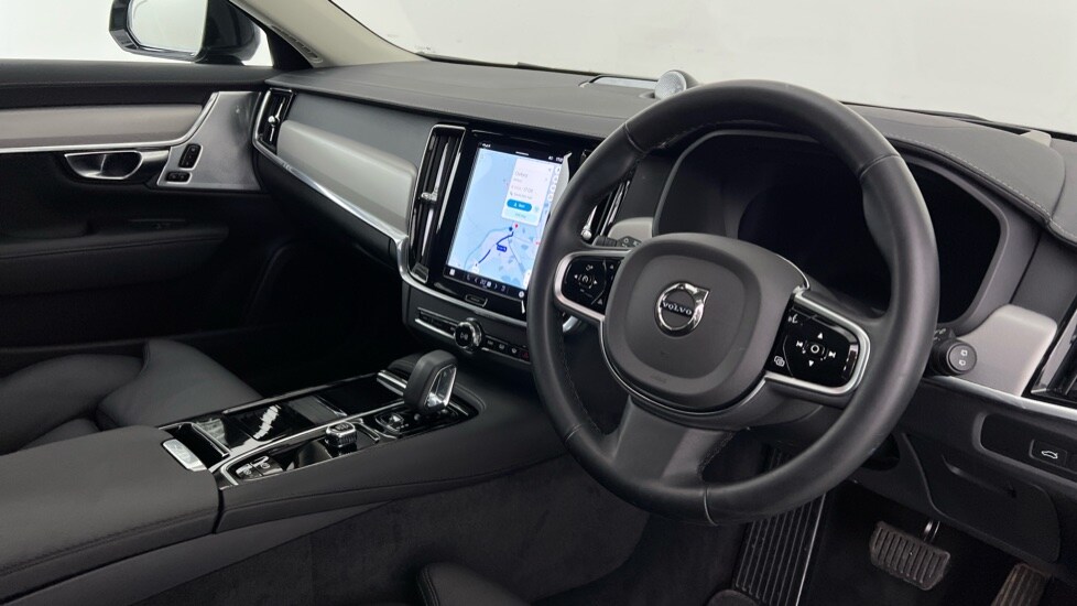Used Volvo V90 2025 for sale - 76507683: Photo 4