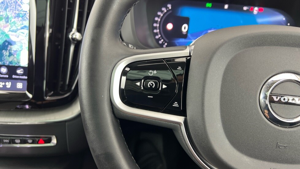 Used Volvo XC60 2025 for sale - 77786088: Photo 21