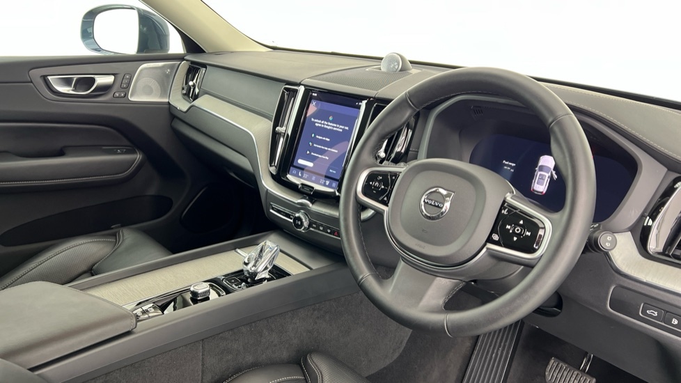 Used Volvo XC60 2025 for sale - 77786088: Photo 4