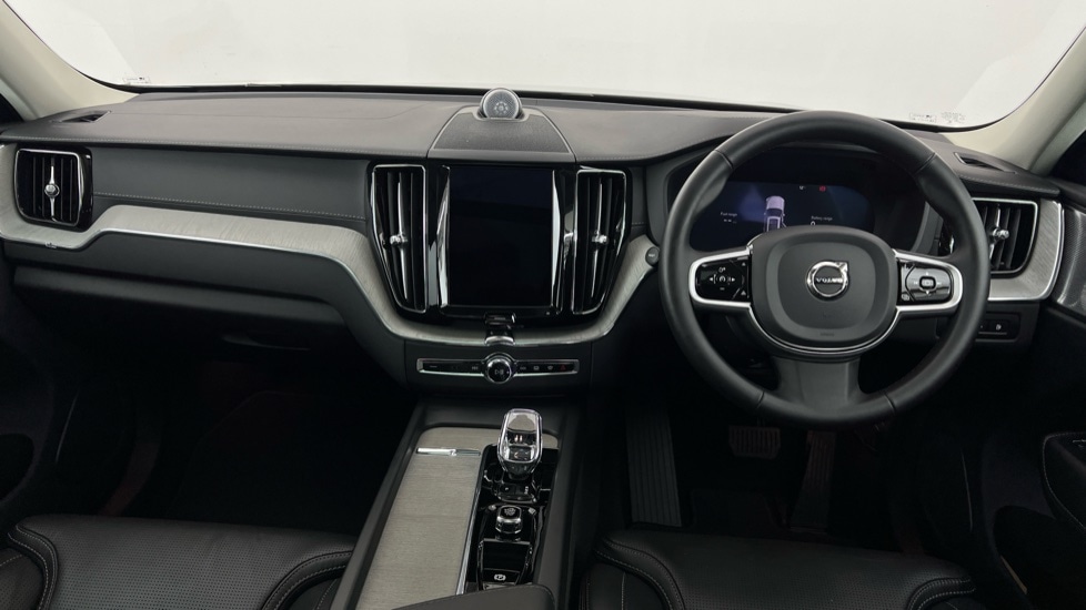 Used Volvo XC60 2025 for sale - 77786088: Photo 5