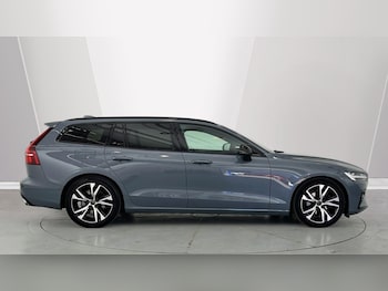 Used Volvo V60 2022 for sale - 79367070: Photo