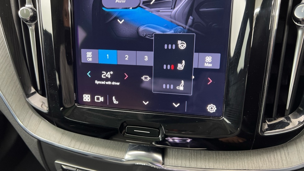 Used Volvo XC60 2025 for sale - 77312277: Photo 49