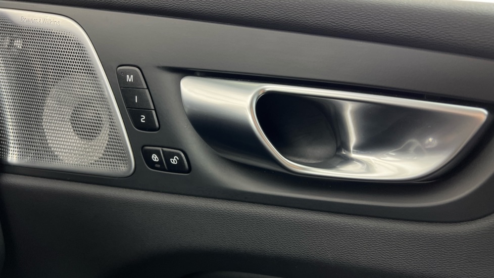 Used Volvo XC60 2025 for sale - 77312277: Photo 52