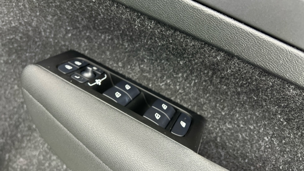 Used Volvo XC40 2021 for sale - 76168717: Photo 24