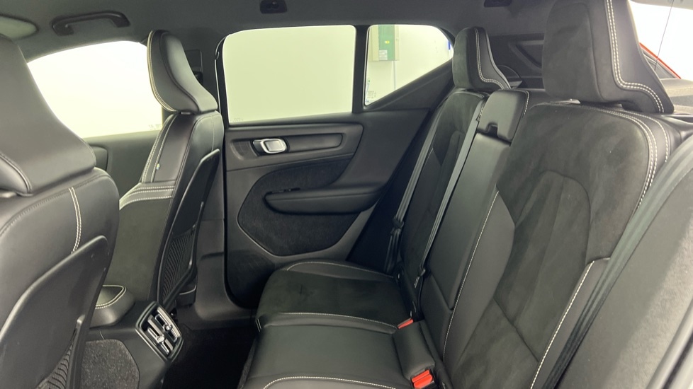 Used Volvo XC40 2021 for sale - 76168717: Photo 32