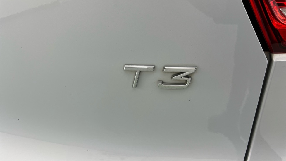 Used Volvo XC40 2021 for sale - 76168717: Photo 46