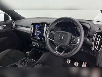 Used Volvo XC40 2021 for sale - 76168717: Photo 4