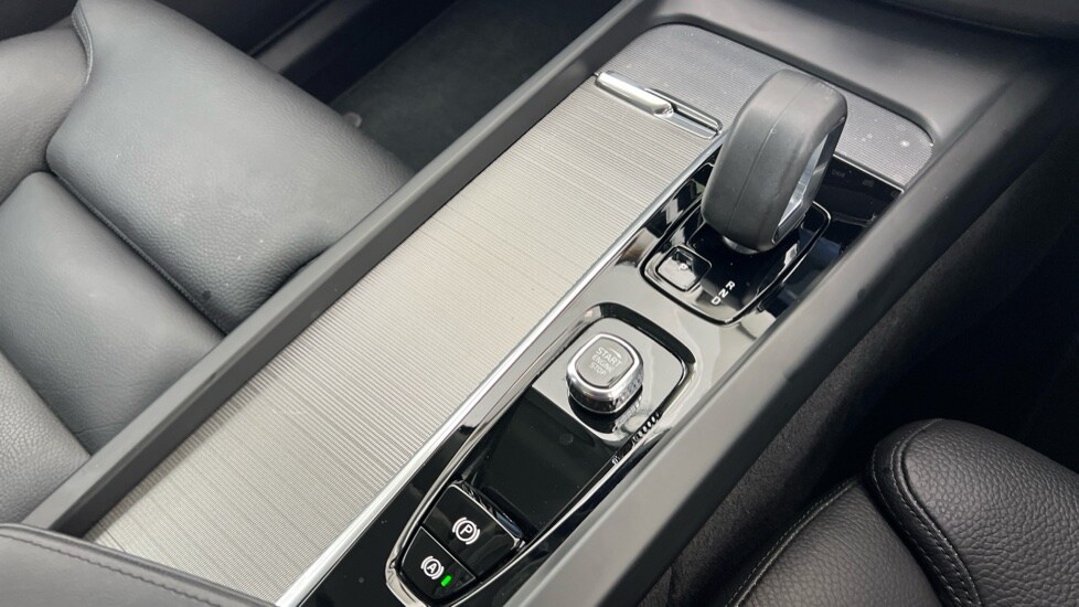Used Volvo XC60 2022 for sale - 75843775: Photo 25