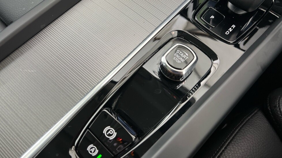 Used Volvo XC60 2022 for sale - 75843775: Photo 27