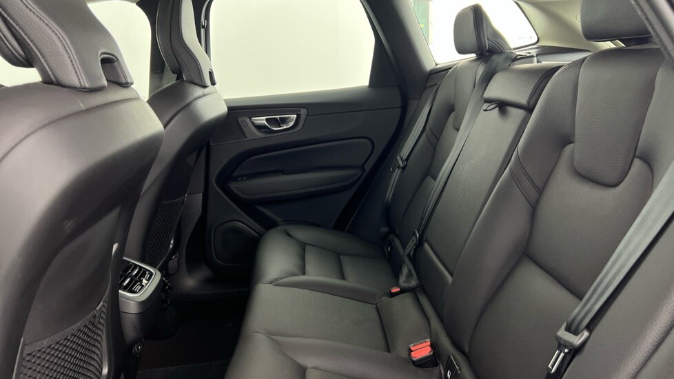 Used Volvo XC60 2022 for sale - 75843775: Photo 33