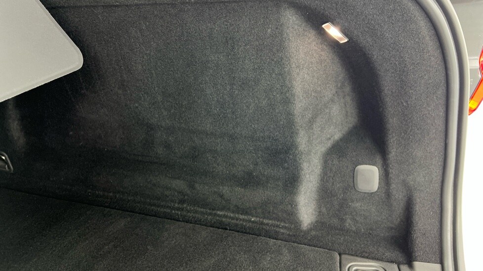 Used Volvo XC60 2022 for sale - 75843775: Photo 51