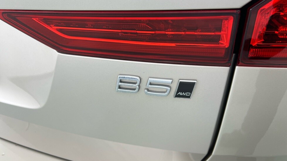 Used Volvo XC60 2022 for sale - 75843775: Photo 53