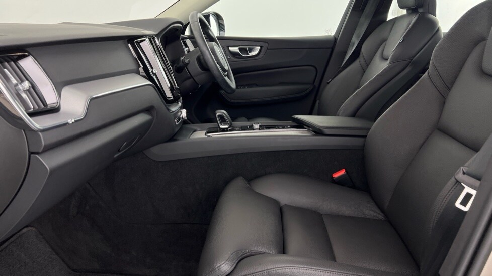Used Volvo XC60 2022 for sale - 75843775: Photo 58