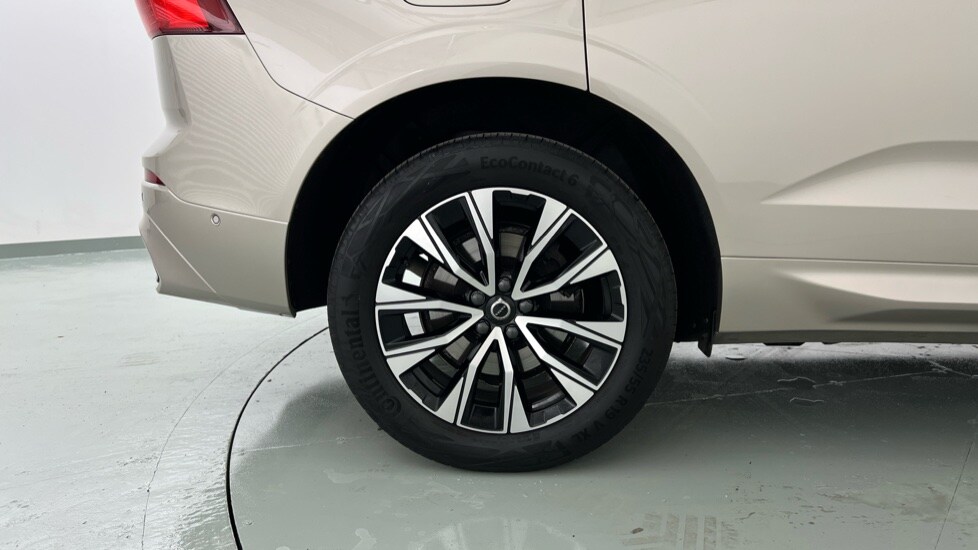 Used Volvo XC60 2022 for sale - 75843775: Photo 9