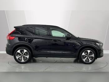 Used Volvo XC40 2023 for sale - 79827060: Photo