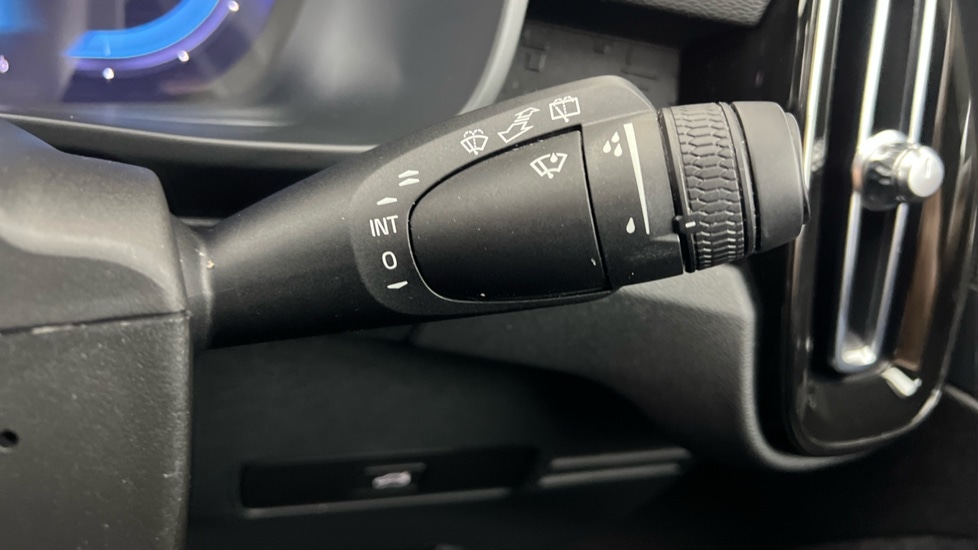 Used Volvo XC40 2024 for sale - 77071049: Photo 23