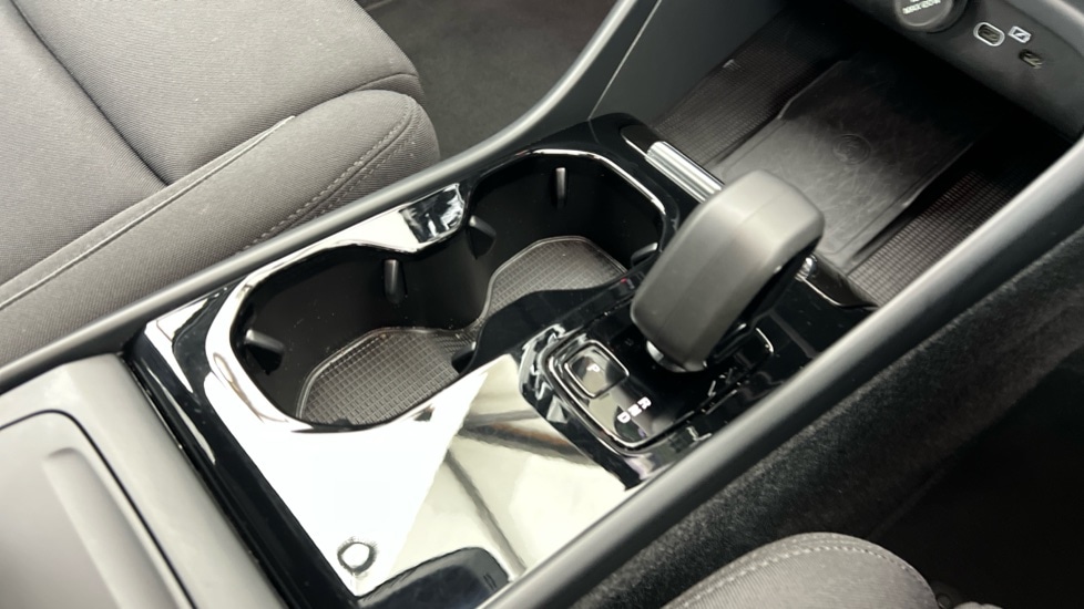 Used Volvo XC40 2024 for sale - 77071049: Photo 25