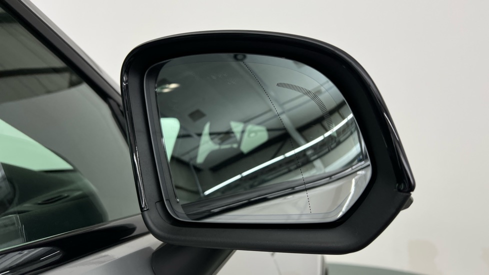 Used Volvo XC40 2024 for sale - 77071049: Photo 31