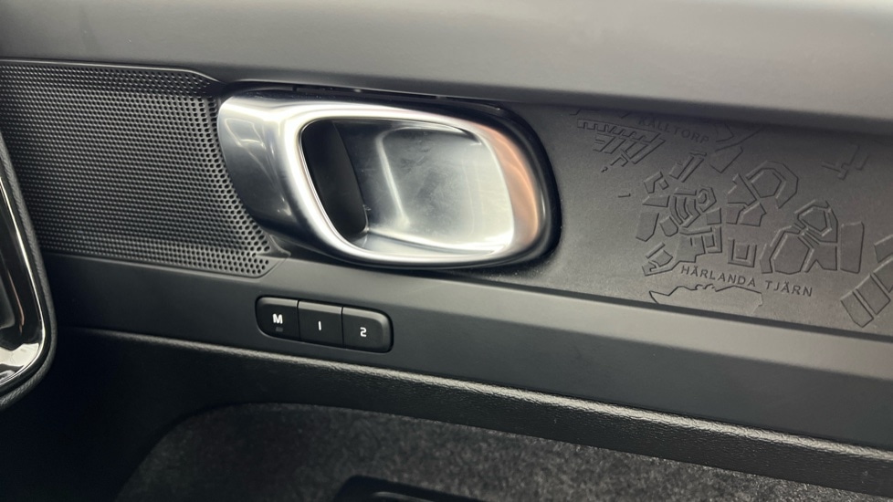 Used Volvo XC40 2024 for sale - 77071049: Photo 51