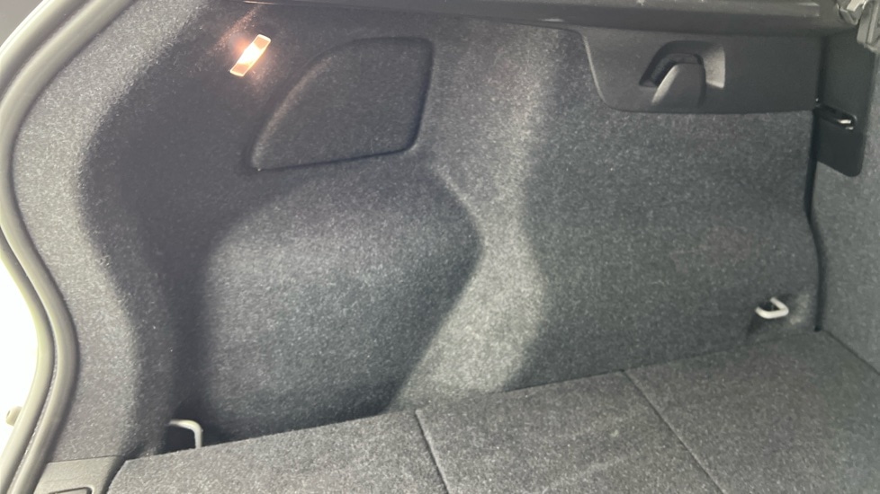 Used Volvo XC40 2024 for sale - 77071049: Photo 57