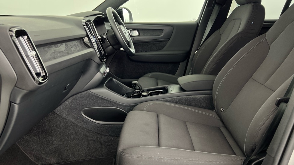 Used Volvo XC40 2024 for sale - 77071049: Photo 61