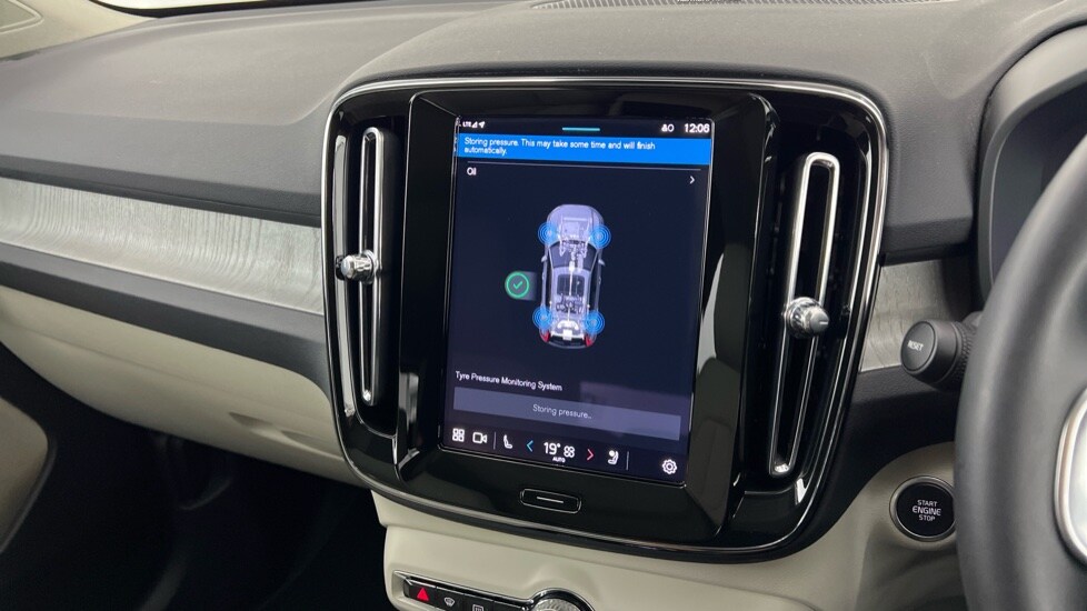 Used Volvo XC40 2024 for sale - 77799839: Photo 14