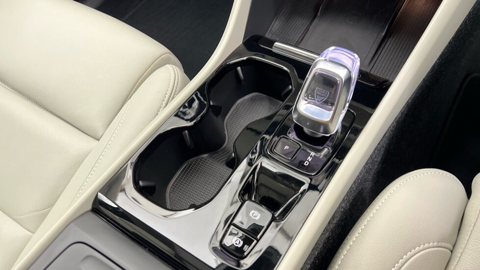 Used Volvo XC40 2024 for sale - 77799839: Photo 25