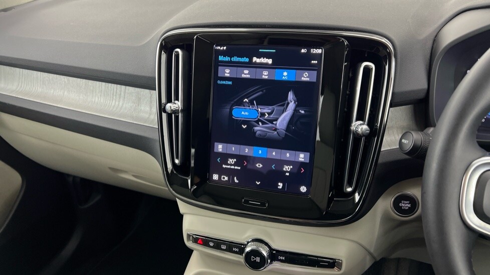 Used Volvo XC40 2024 for sale - 77799839: Photo 46