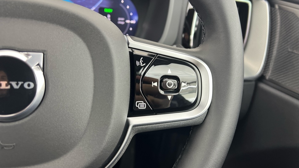 Used Volvo XC60 2025 for sale - 77333147: Photo 22