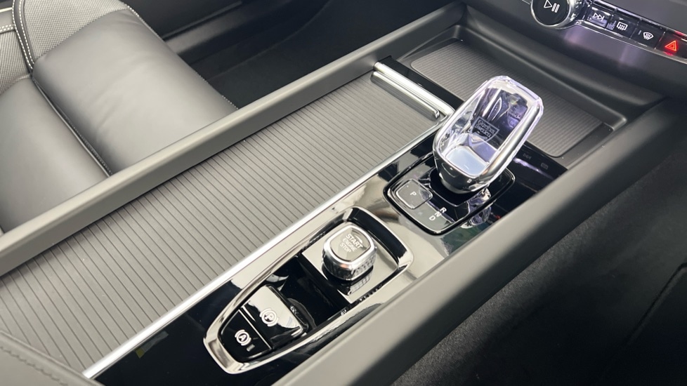 Used Volvo XC60 2025 for sale - 77333147: Photo 25