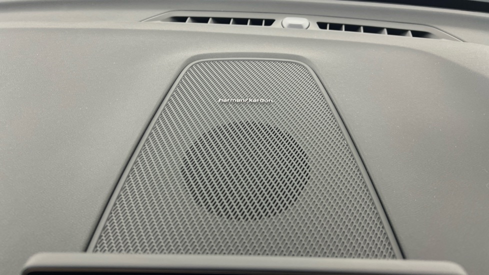 Used Volvo XC60 2025 for sale - 77333147: Photo 26