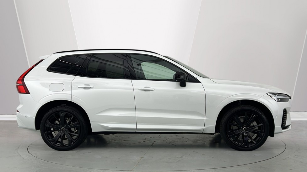 Used Volvo XC60 2025 for sale - 77333147: Photo 3