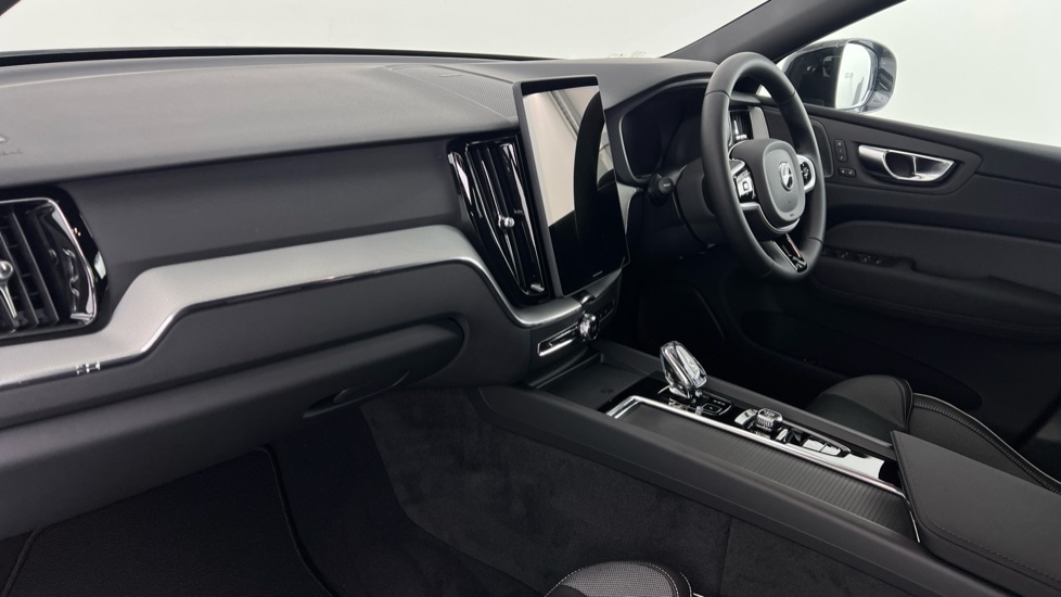 Used Volvo XC60 2025 for sale - 77333147: Photo 59