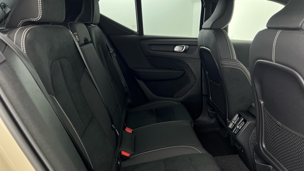 Used Volvo XC40 2025 for sale - 77244667: Photo 6