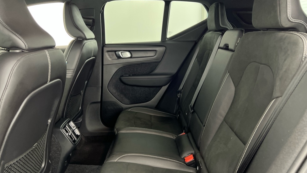 Used Volvo XC40 2018 for sale - 76928078: Photo 32