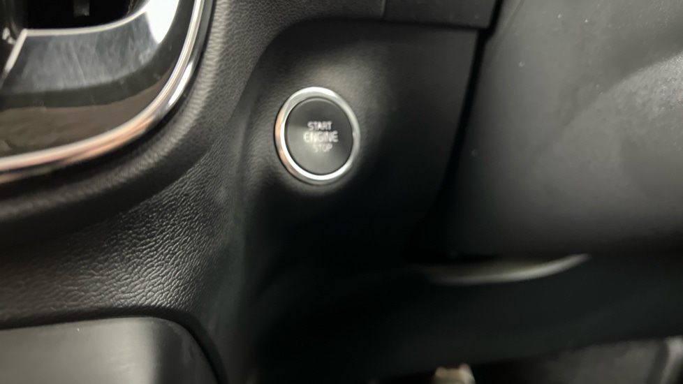 Used Volvo XC40 2018 for sale - 76928078: Photo 38