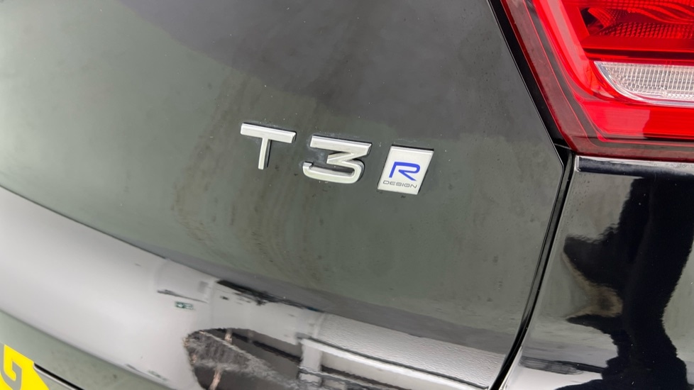 Used Volvo XC40 2018 for sale - 76928078: Photo 46