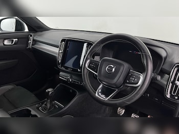 Used Volvo XC40 2018 for sale - 76928078: Photo