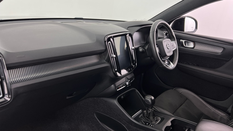 Used Volvo XC40 2018 for sale - 76928078: Photo 52