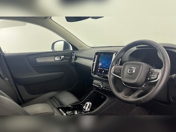 Used Volvo XC40 2025 for sale - 78804427: Photo