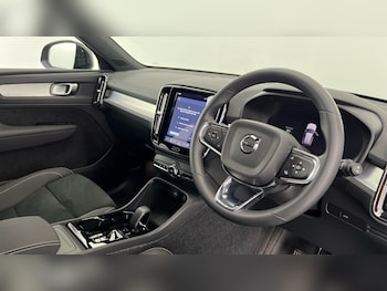 Used Volvo XC40 2026 for sale - 79113371: Photo