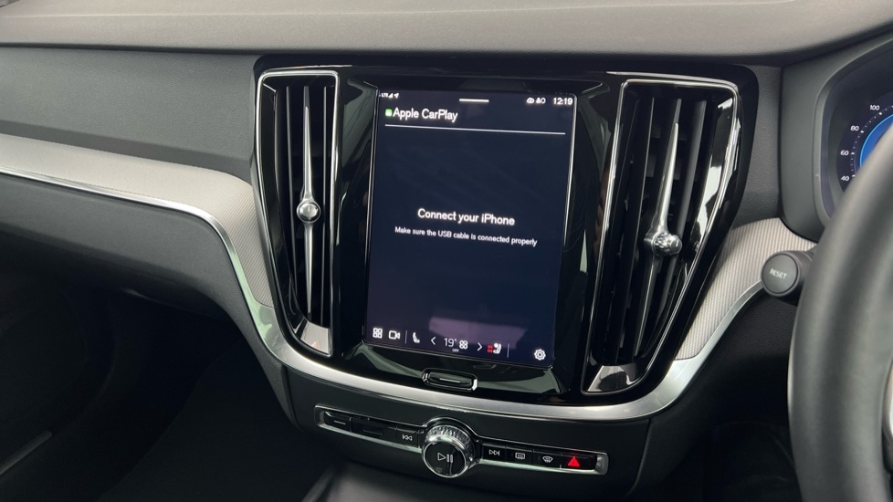 Used Volvo V60 2025 for sale - 77532022: Photo 45