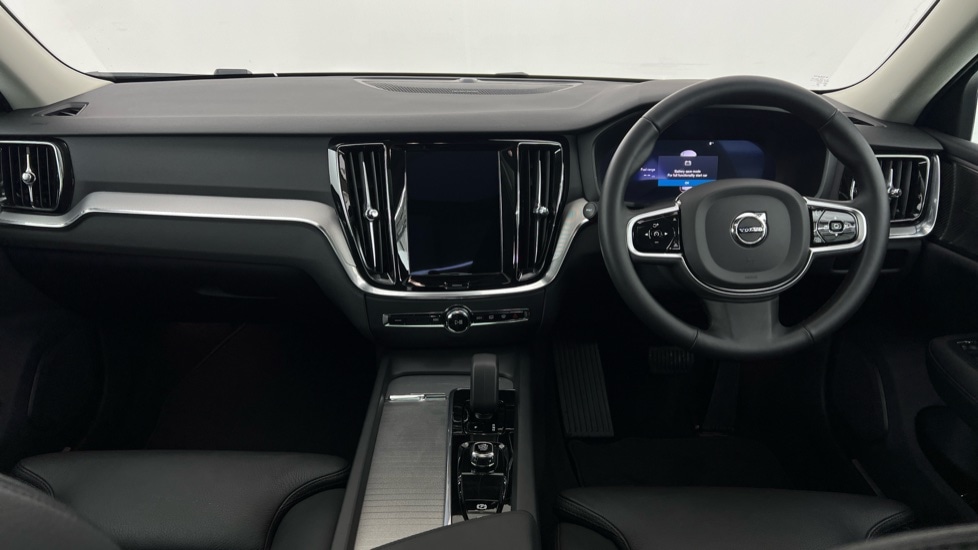 Used Volvo V60 2025 for sale - 77532022: Photo 5