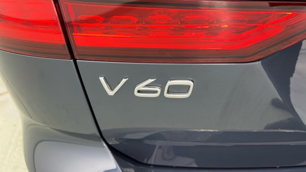 Used Volvo V60 2025 for sale - 77532022: Photo 54