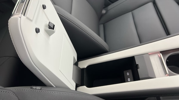 Used Polestar Polestar 4 2025 for sale - 76254977: Photo 69