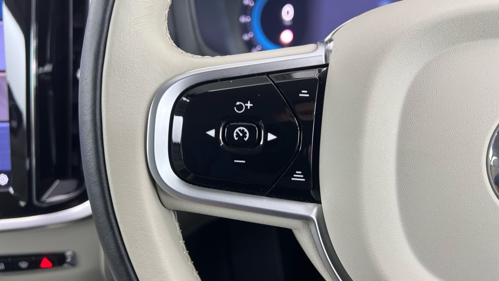 Used Volvo V60 2025 for sale - 77660335: Photo 21