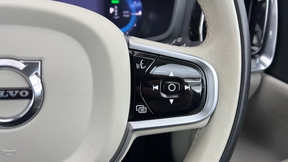 Used Volvo V60 2025 for sale - 77660335: Photo 22