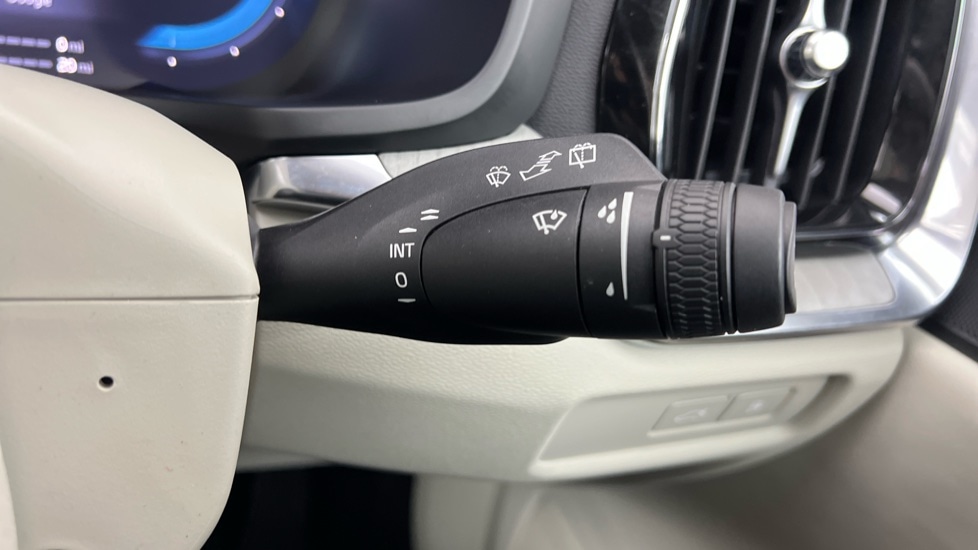 Used Volvo V60 2025 for sale - 77660335: Photo 23