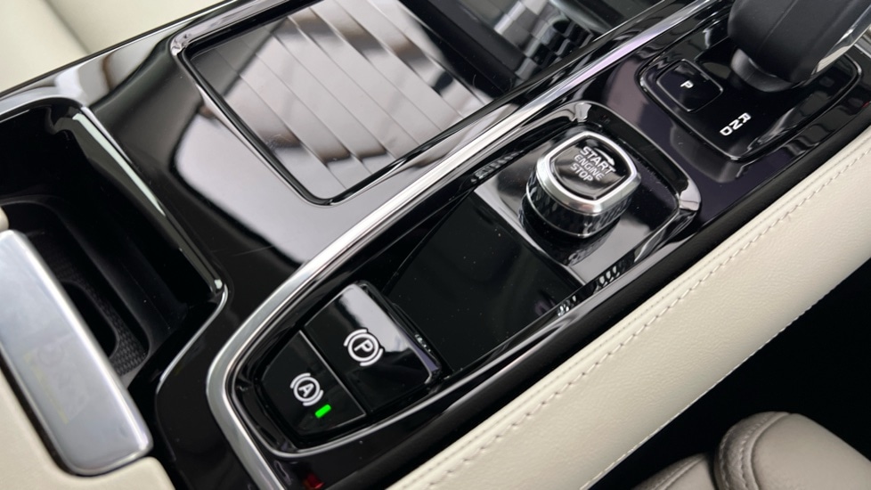 Used Volvo V60 2025 for sale - 77660335: Photo 27